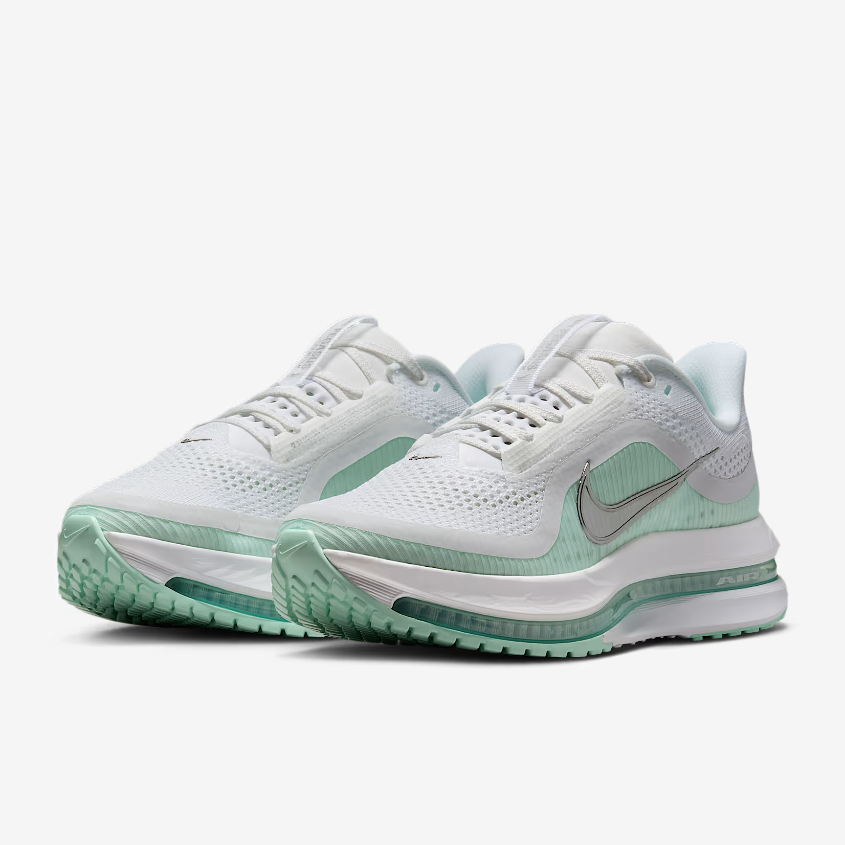 Nike Pegasus Premium 耐克飞马女子公路跑步鞋 HQ2593-103