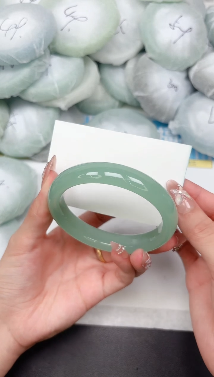 石英质玉手镯未镶嵌23-60.5