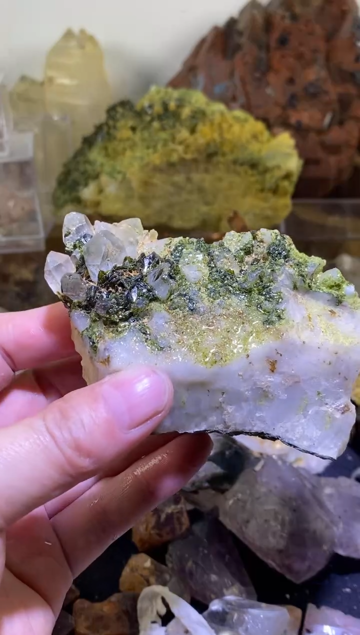 未镶嵌珠宝半成品水晶87号170g四川超七花园水晶