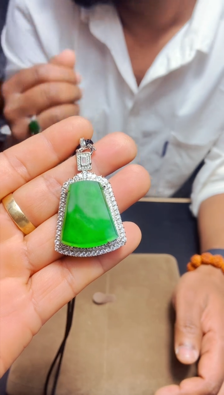 【闪购商品】定制翡翠未镶嵌多样性发货0800213621