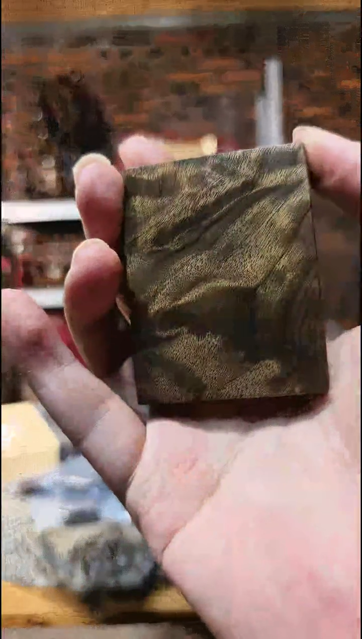 金丝楠无事牌手把件