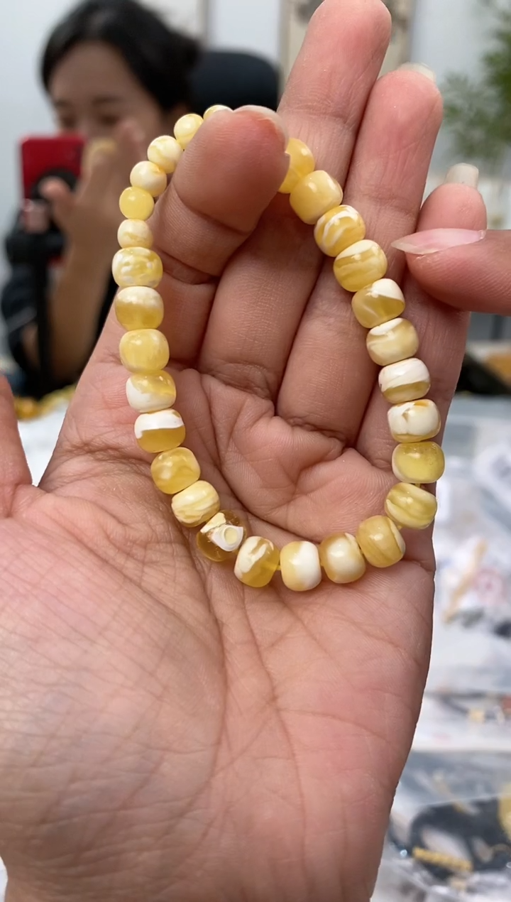 【闪购商品】蜜蜡裸石未镶嵌天然琥珀蜜蜡手串