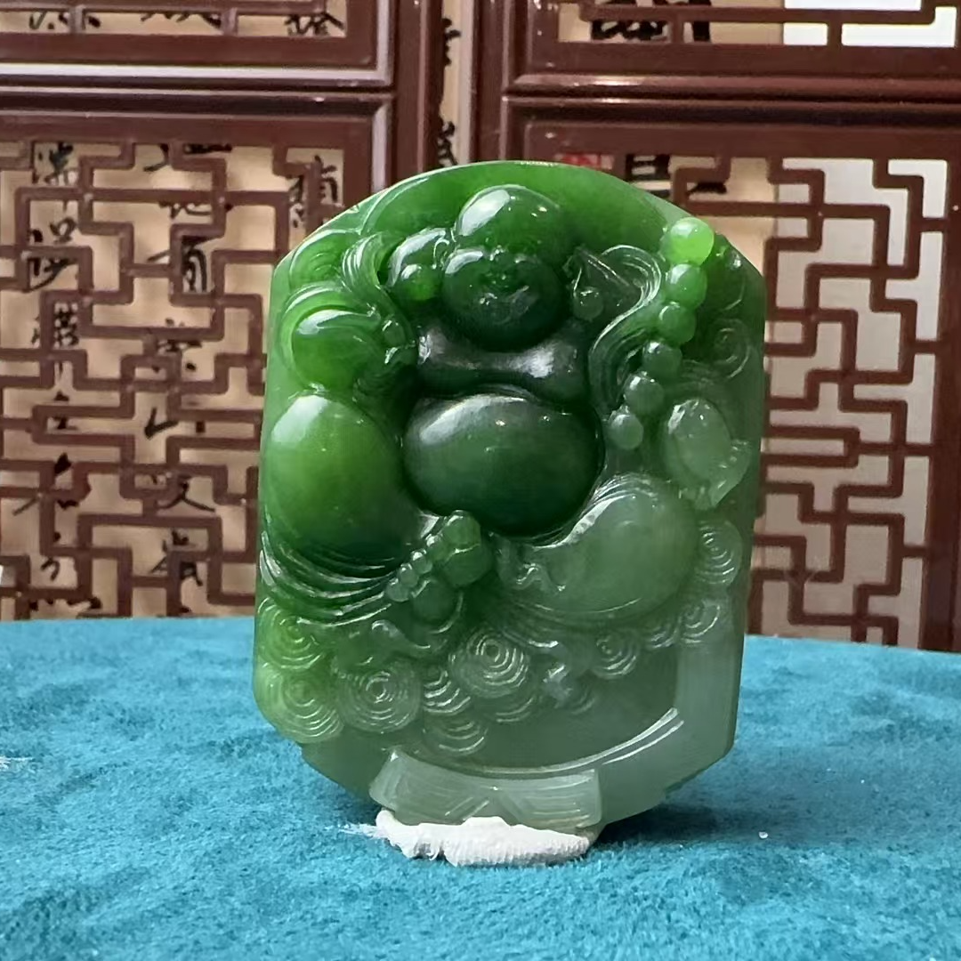 和田玉碧玉佛公吊坠