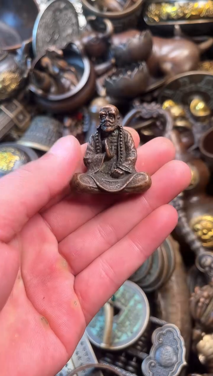 精美铜器点击下单