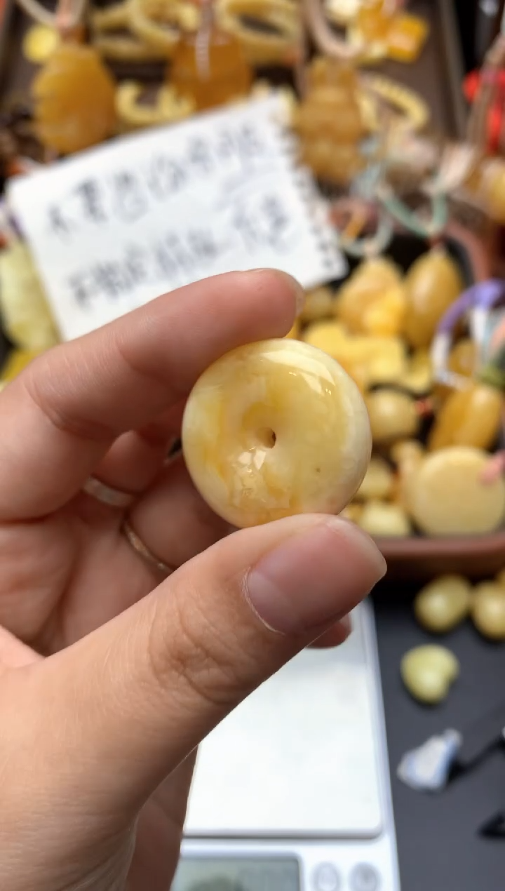 【闪购商品】未镶嵌琥珀珠宝奇石127琥珀蜜蜡花粉有纹小坑介意勿拍