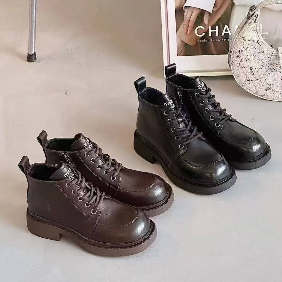 圆头秋冬纯色马丁靴纳帕皮英伦风休闲厚底学院风