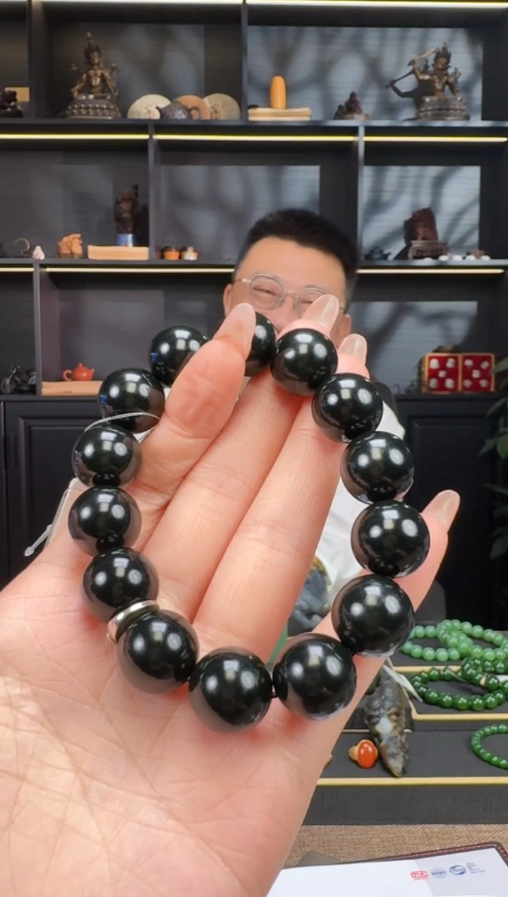 【闪购商品】和田玉1未镶嵌16mm黑青手串