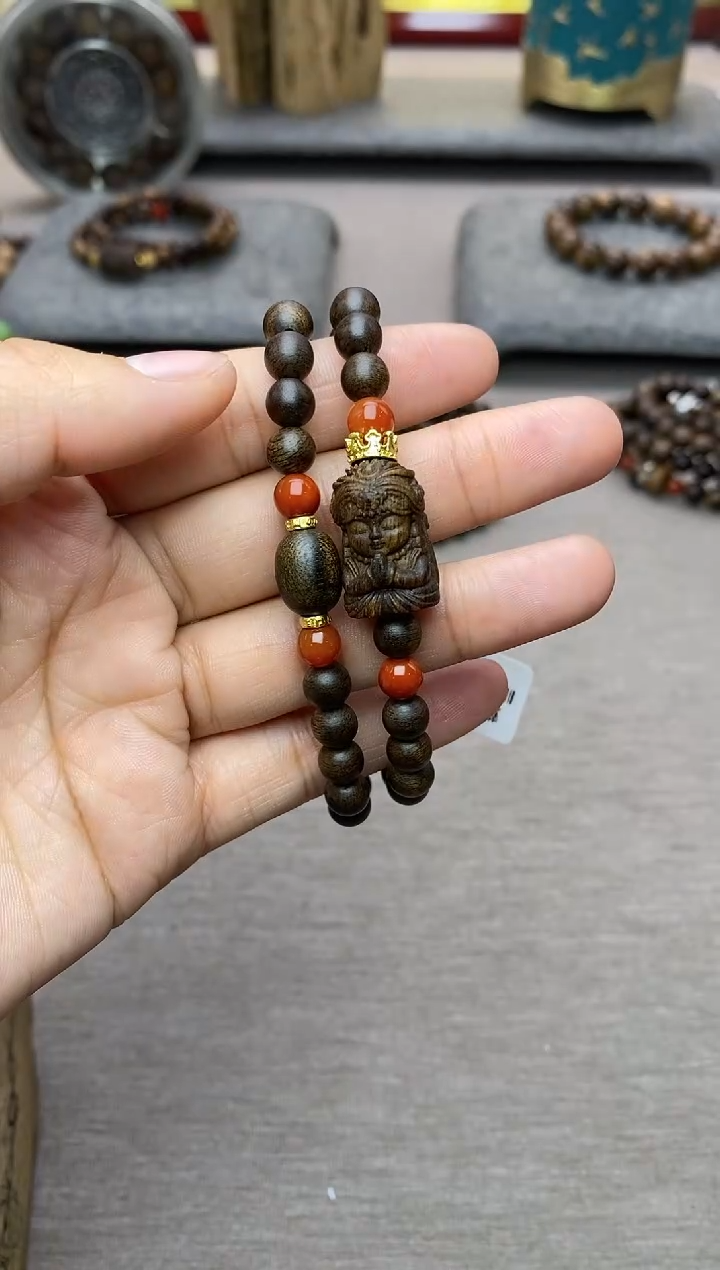 【闪购商品】沉香手串芽庄红土白棋楠0.6+扎基双圈沉水 设计