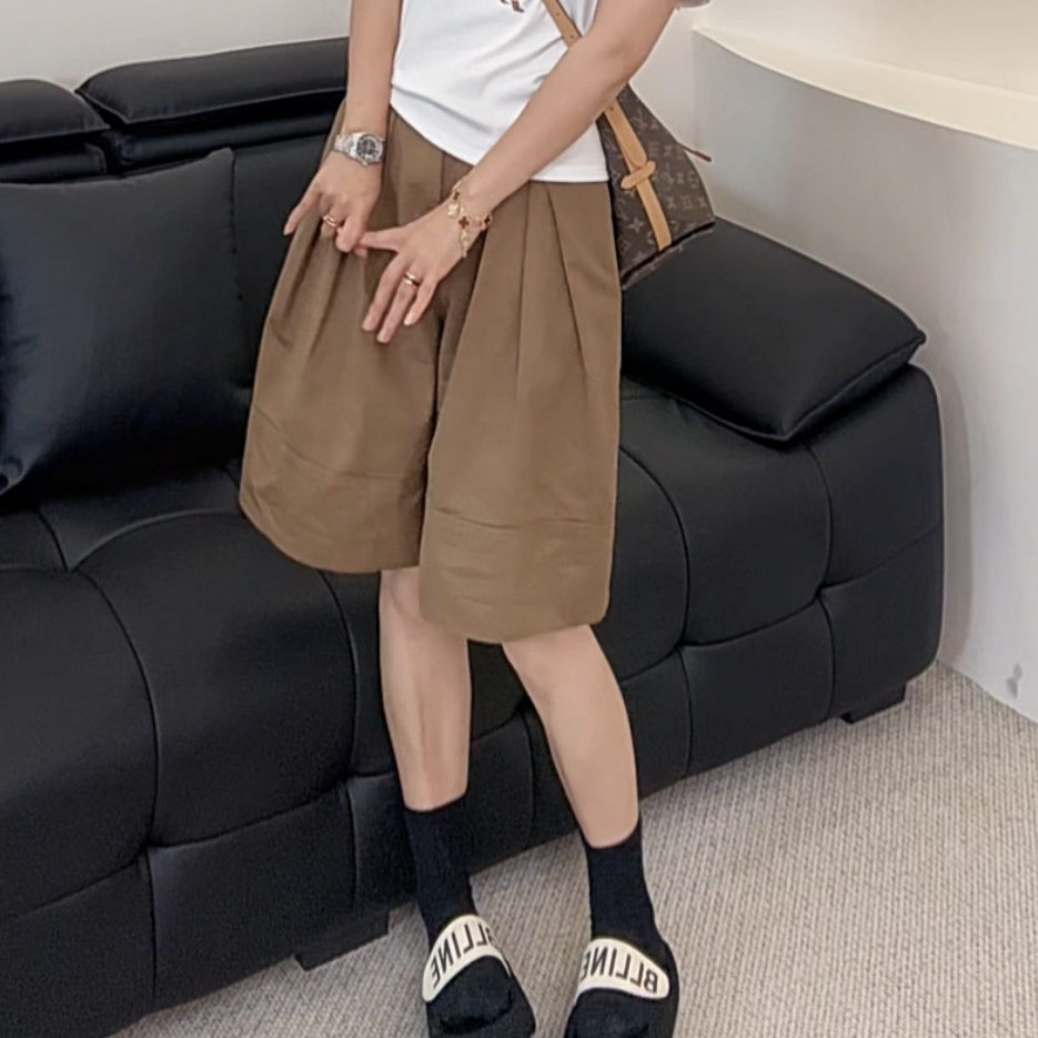 【郁儿严选】2025夏季中腰纯色阔腿褶皱立体剪裁拼接休闲裤洋气中裤