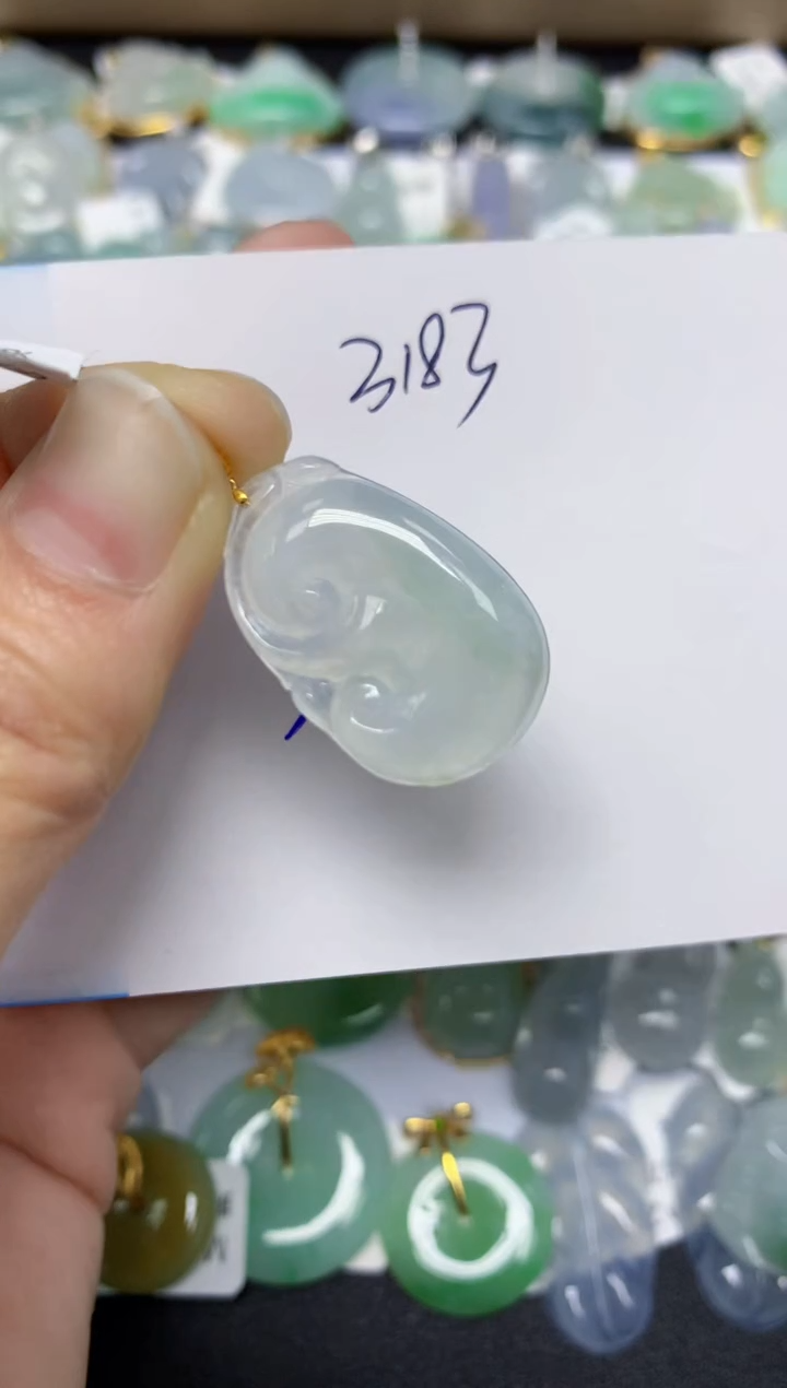 【闪购商品】翡翠颈饰18K金镶嵌 天然翡翠A货