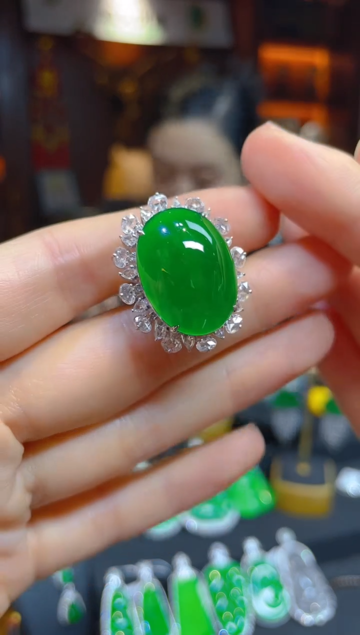 【闪购商品】翡翠戒指18K金镶嵌116889（分两单蛋面戒指总5.98w