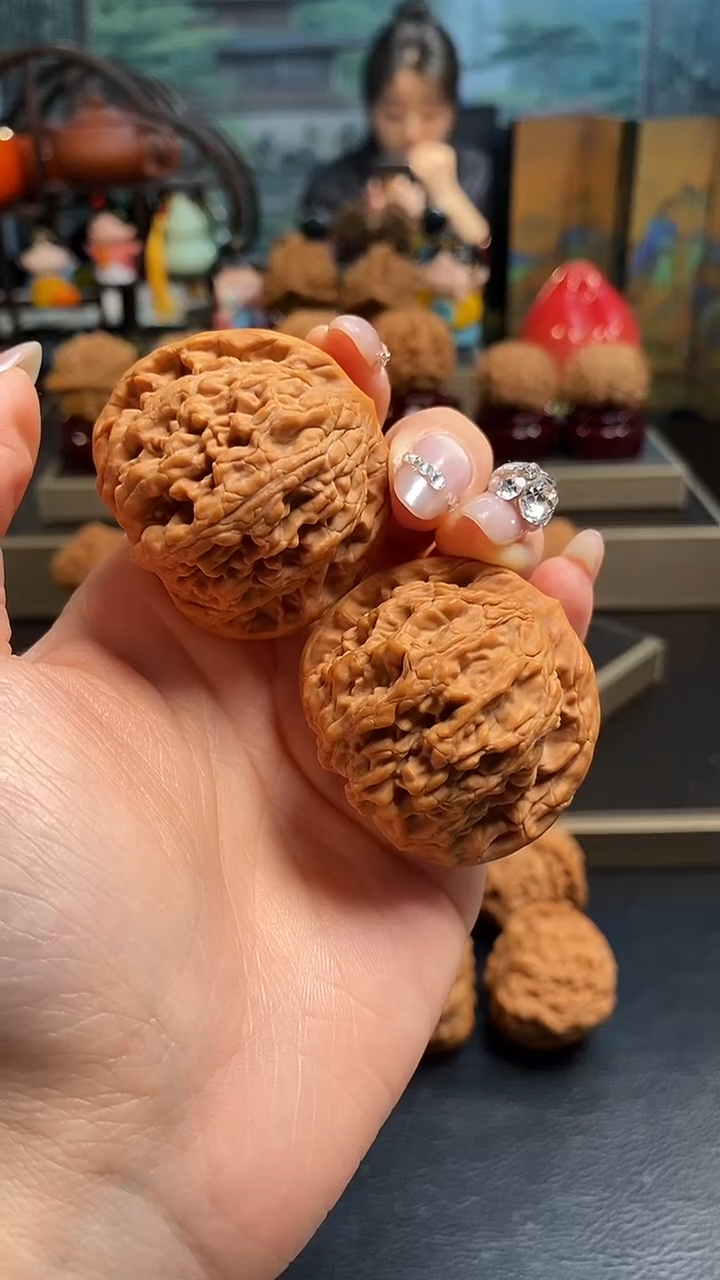 【闪购商品】文玩核桃吊坠K345麦穗虎头43