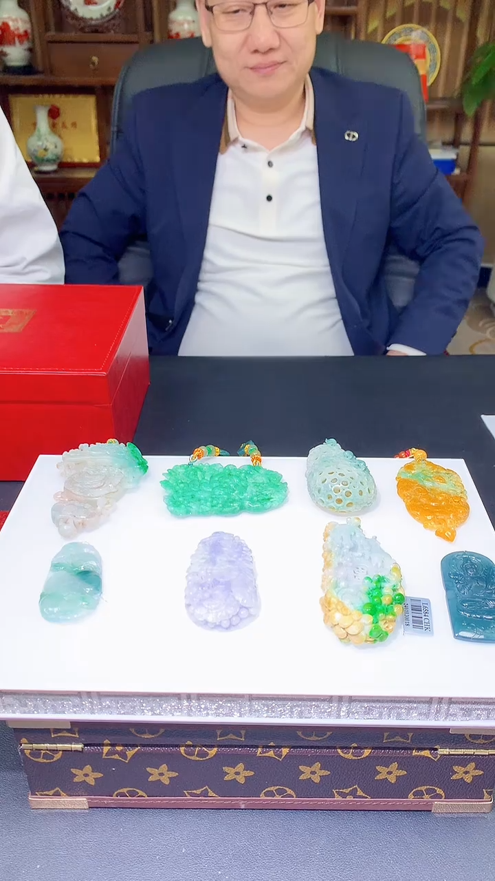 【闪购商品】定制翡翠未镶嵌8053jj-毛货挂件16