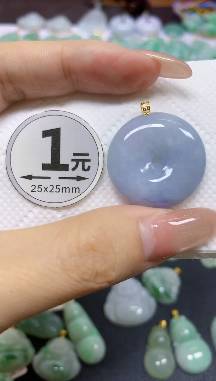 颈饰18K金镶嵌翡翠天然翡翠A货