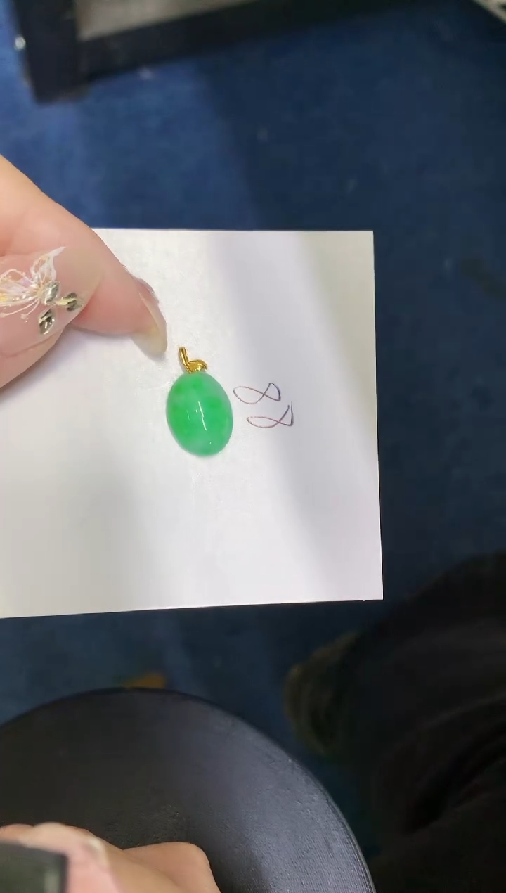 【闪购商品】翡翠颈饰18K金镶嵌0000000000