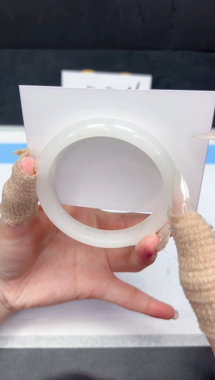 【闪购商品】石英质玉手镯未镶嵌442-57.8