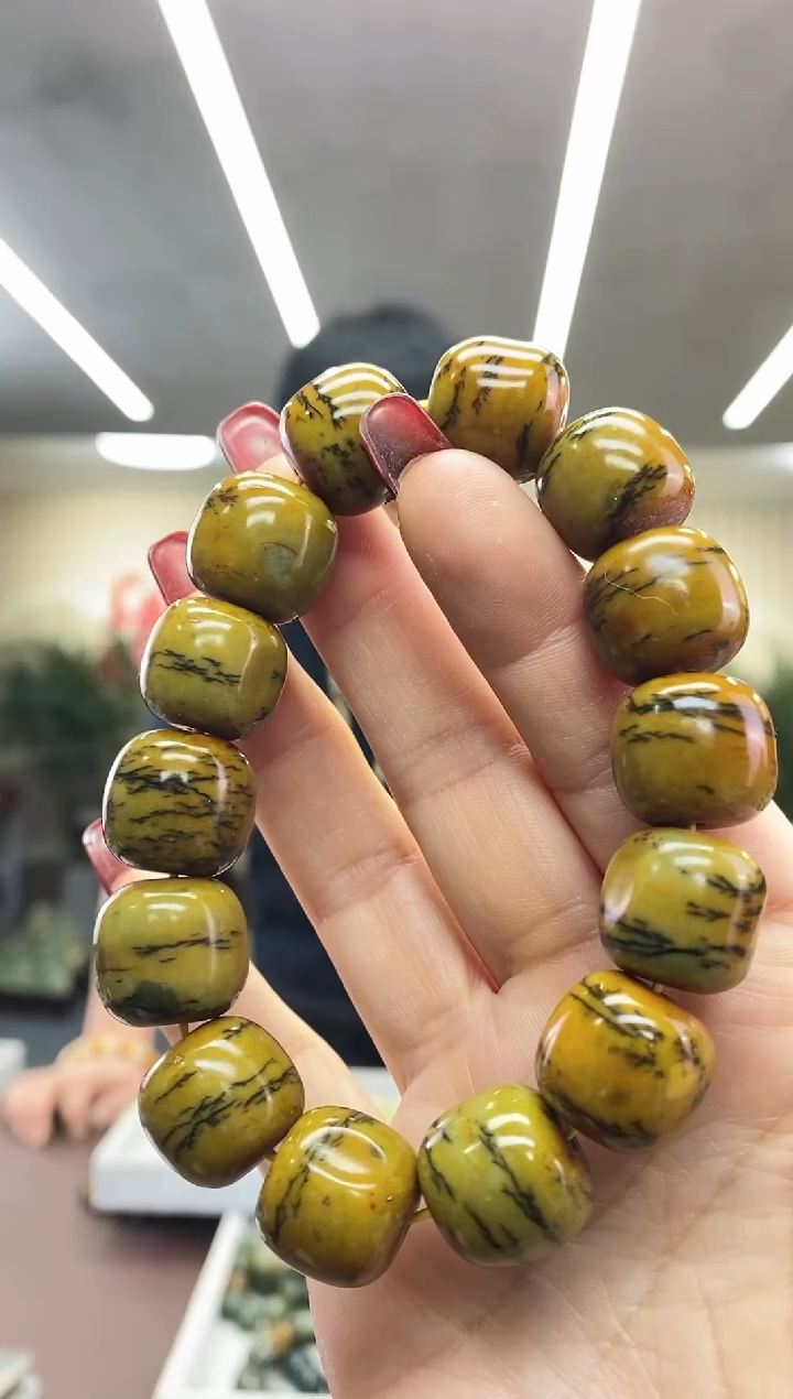 【闪购商品】透闪石质玉手串未镶嵌手串