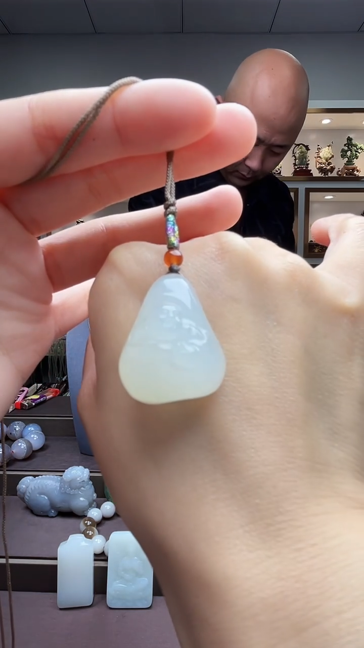 【闪购商品】和田玉颈饰未镶嵌苏