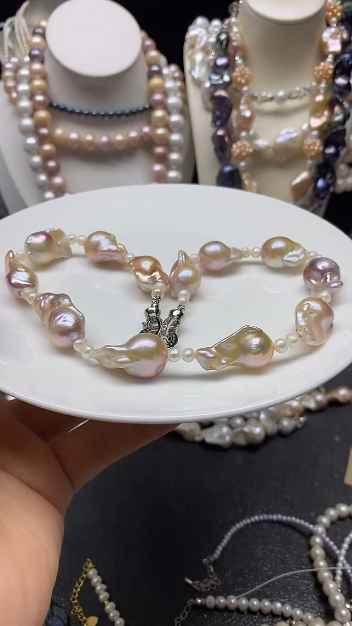 颈饰未镶嵌淡水珍珠多人