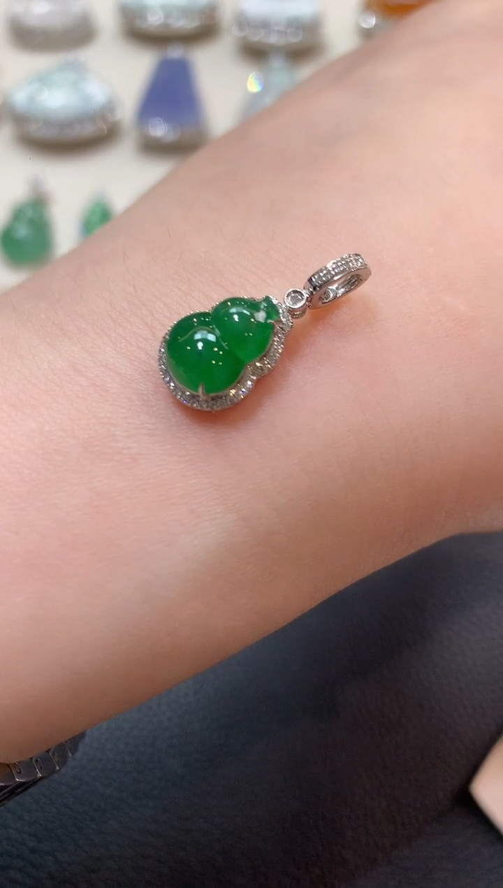 翡翠18K金镶嵌吊坠(不含链)a22夏日礼物