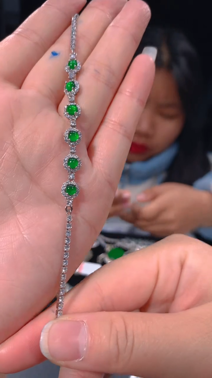 【闪购商品】定制翡翠未镶嵌35多样性发货（发其一）