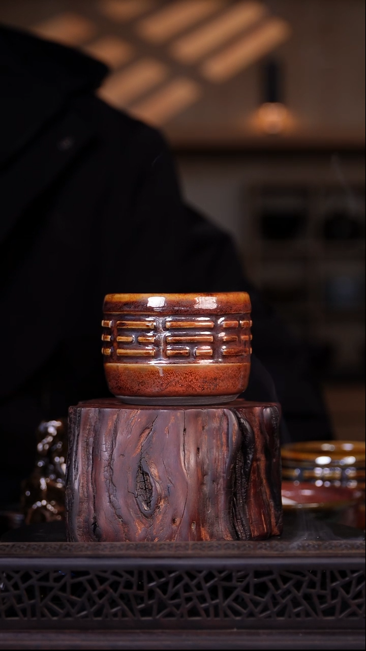 其他钧瓷钧窑瓷器无匣钵裸烧柴烧炭烧纯手工手刻八卦杯83*60mm