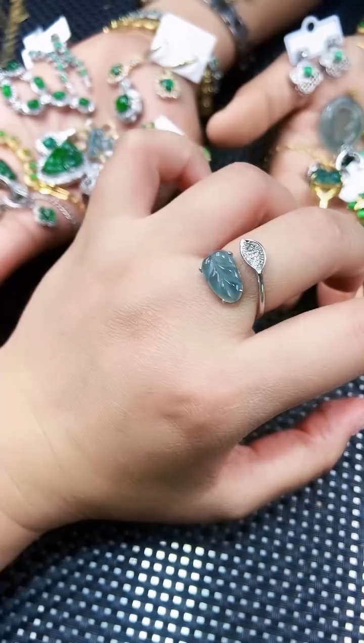 【闪购商品】翡翠戒指未镶嵌111111111