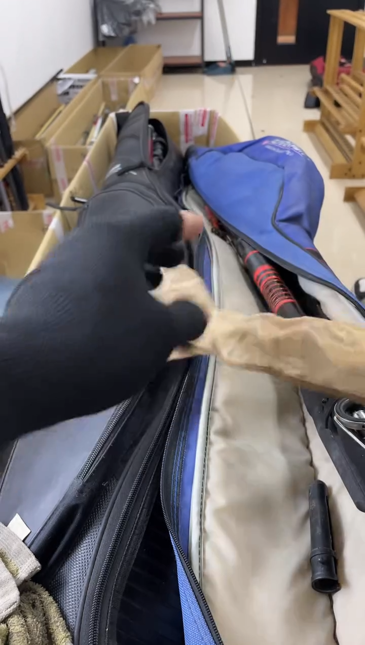 用****0孤品微瑕，以直播间介绍为准，加10元发顺丰。