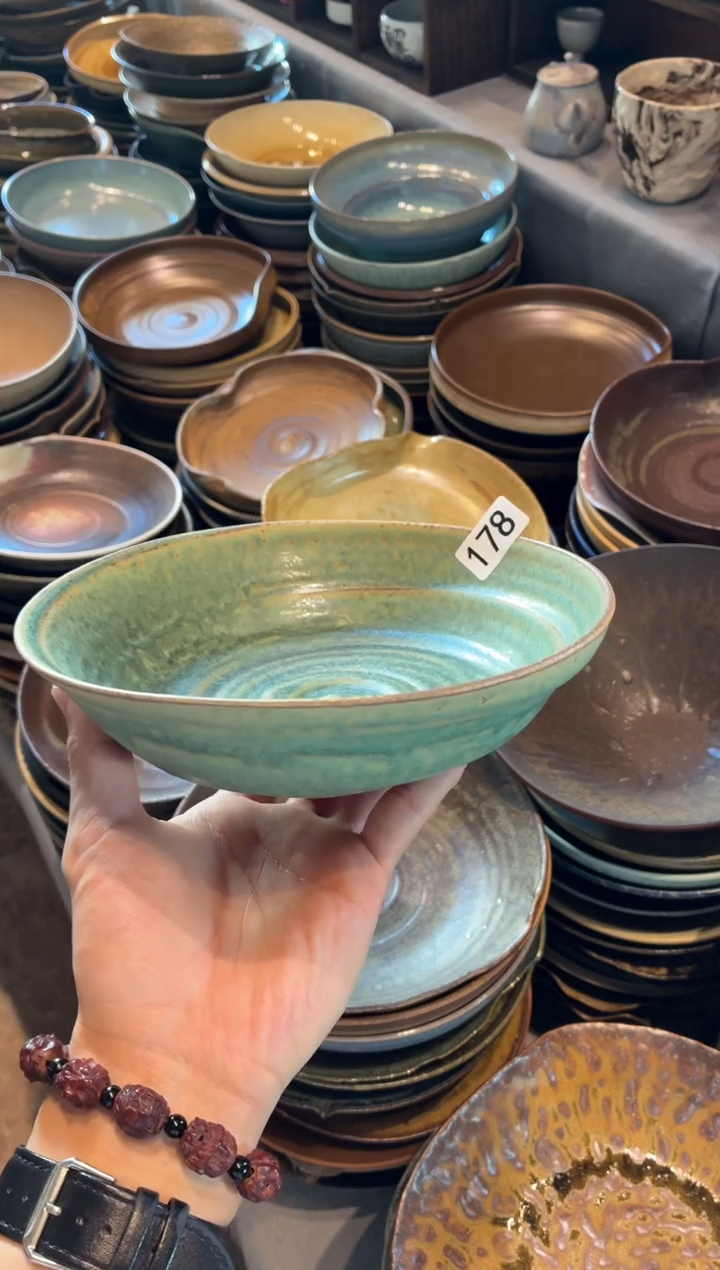 瓷片摩*D178  微瑕苏打绿手工盘1个