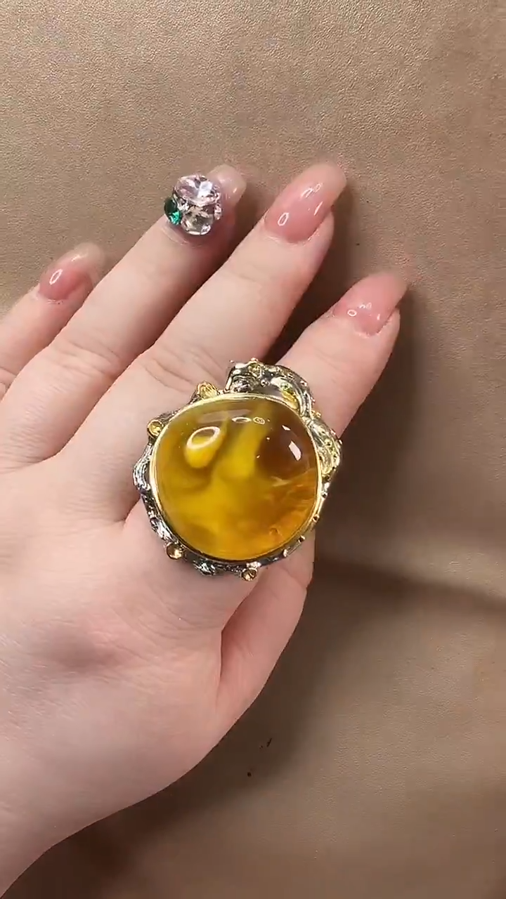 琥珀颈饰未镶嵌戒指