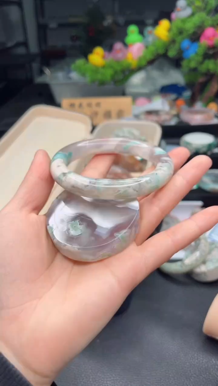 石英质玉未镶嵌手镯59圈口（赠送镯心）S9421