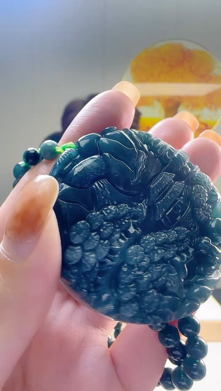 颈饰未镶嵌翡翠1