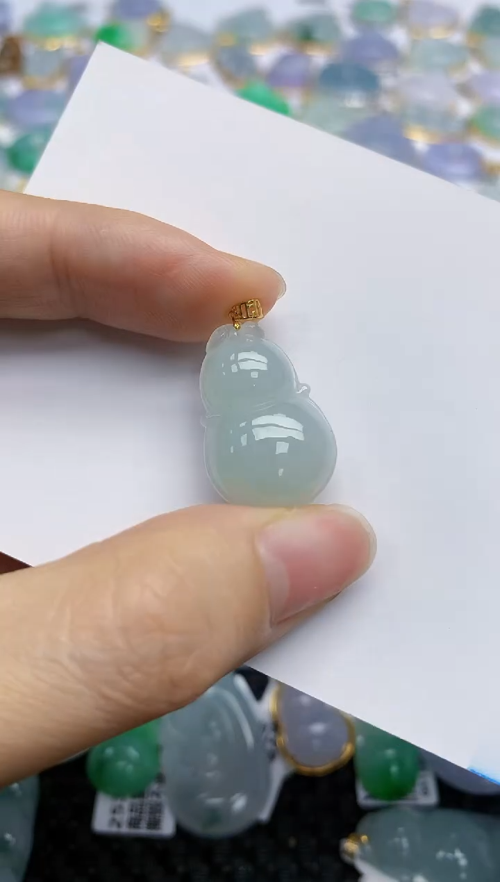 翡翠18K金镶嵌挂件天然翡翠A货