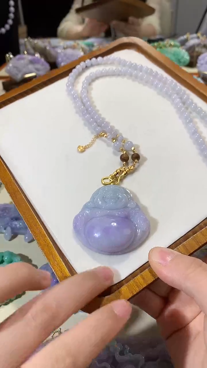 颈饰未镶嵌翡翠吊坠