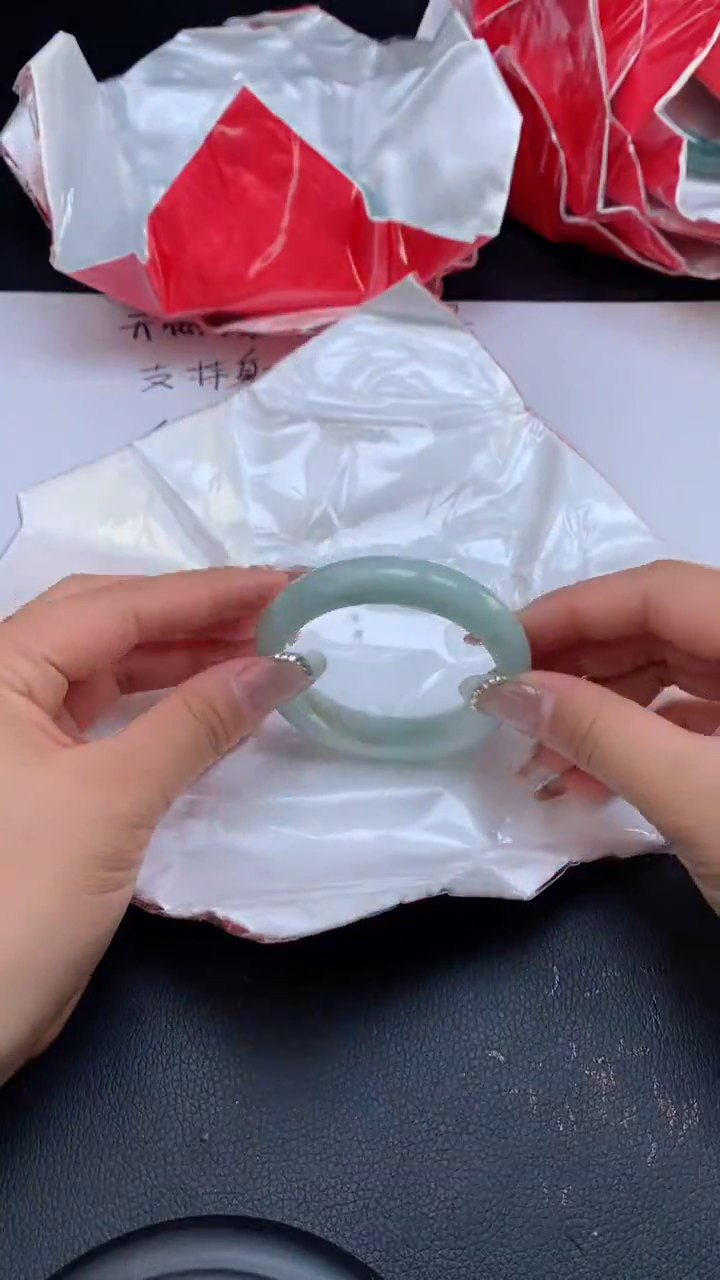 【闪购商品】翡翠手镯未镶嵌天然缅甸A货翡翠手镯