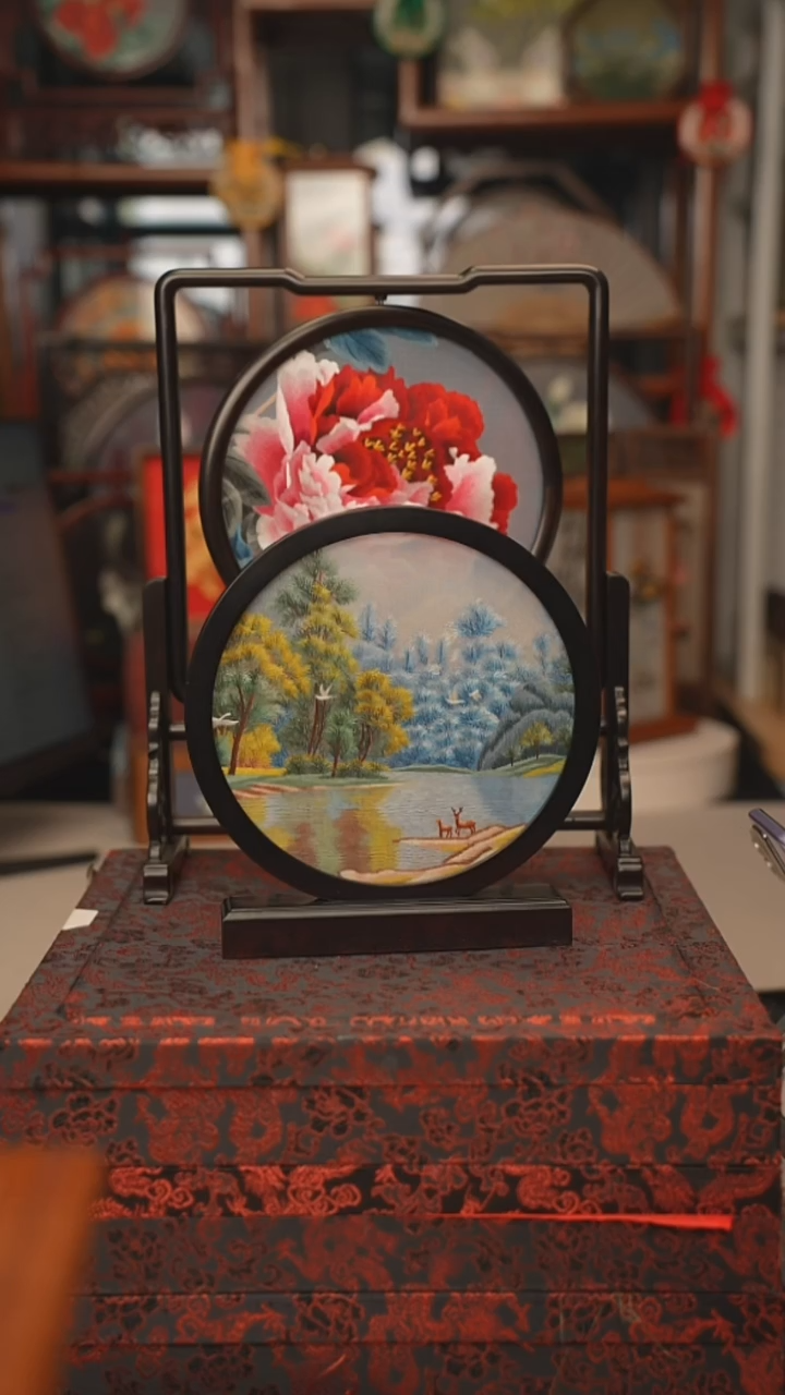 扇子A*h2个台屏 精品苏绣
