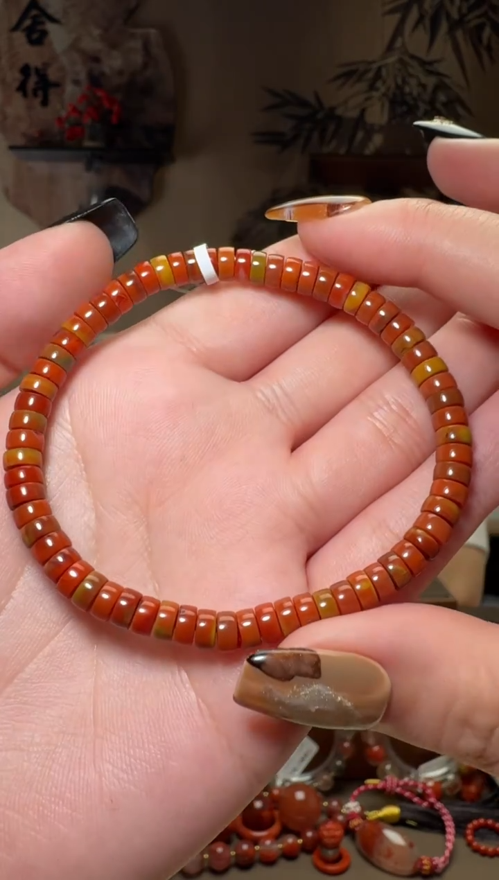 未镶嵌原矿无优化无注胶手串南红玛瑙一条5mm+ 多样性发货
