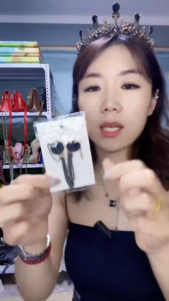 默认微瑕微脏，介意勿拍。编码：