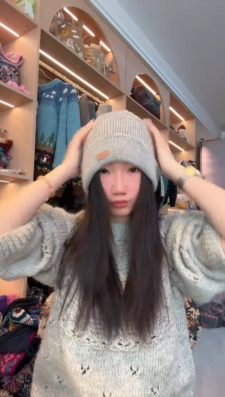 羊毛纯色浅灰冷帽