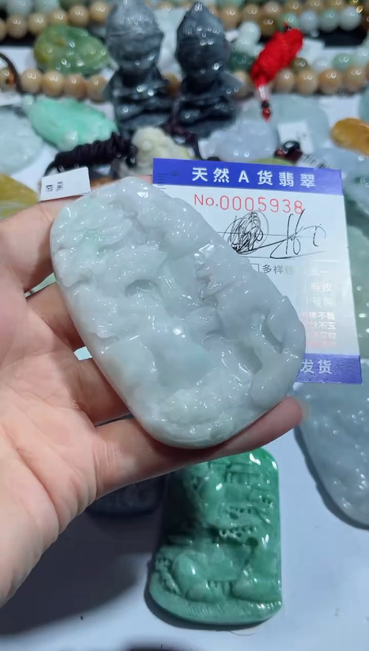 【闪购商品】翡翠颈饰未镶嵌00005938