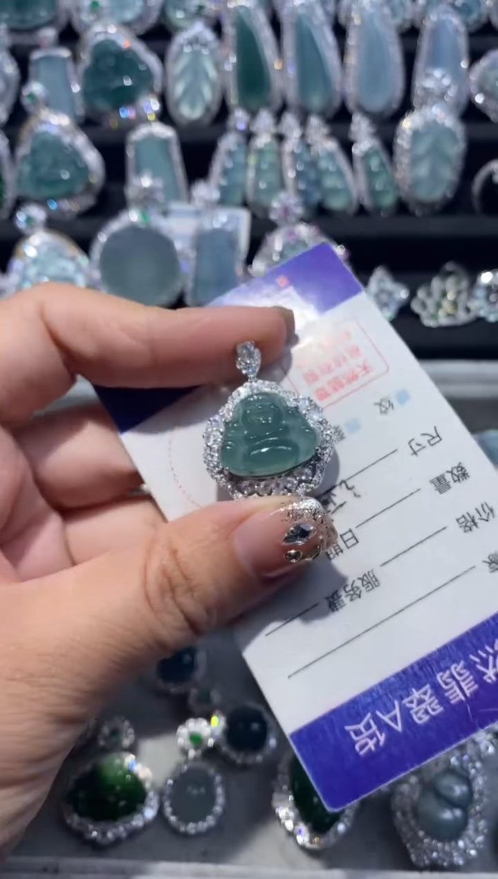 【闪购商品】翡翠颈饰未镶嵌翡翠