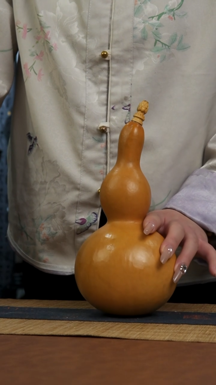 573号 天然热水酒葫芦 一物一拍（有瑕介意勿拍）