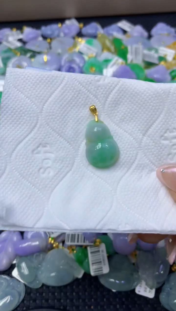 颈饰未镶嵌翡翠天然缅甸翡翠A货