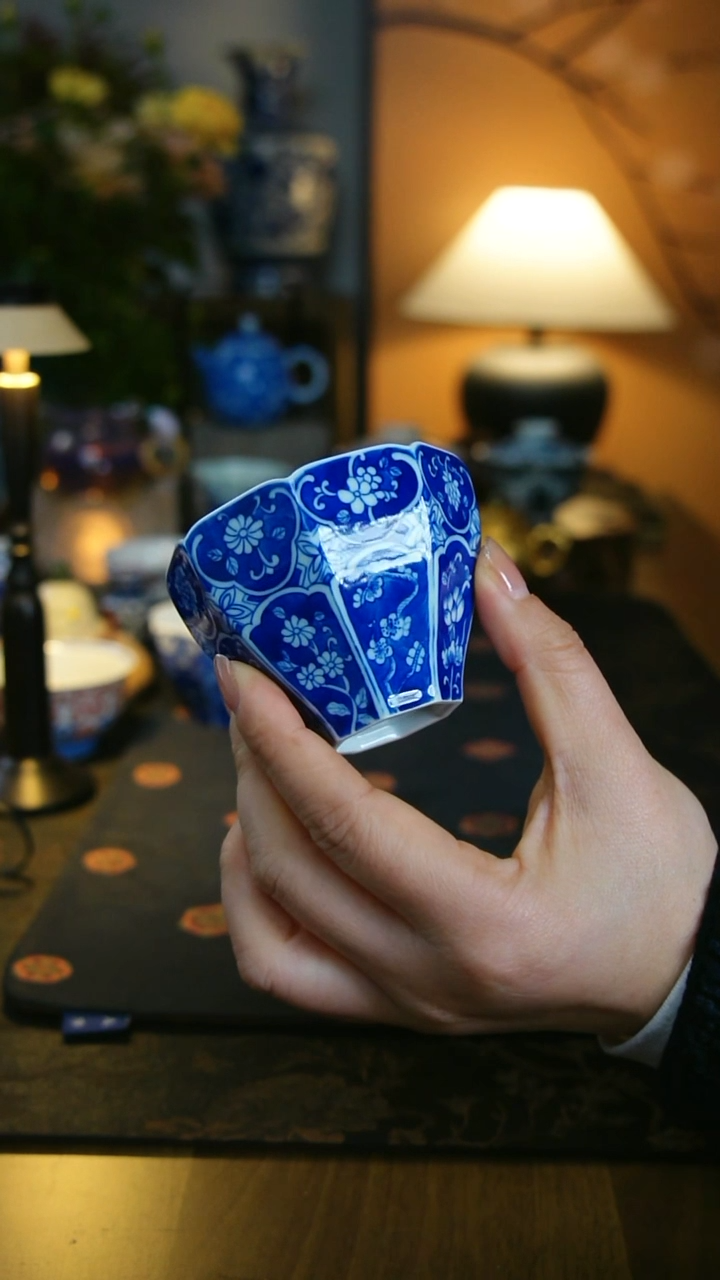 八方主人杯   花卉开窗