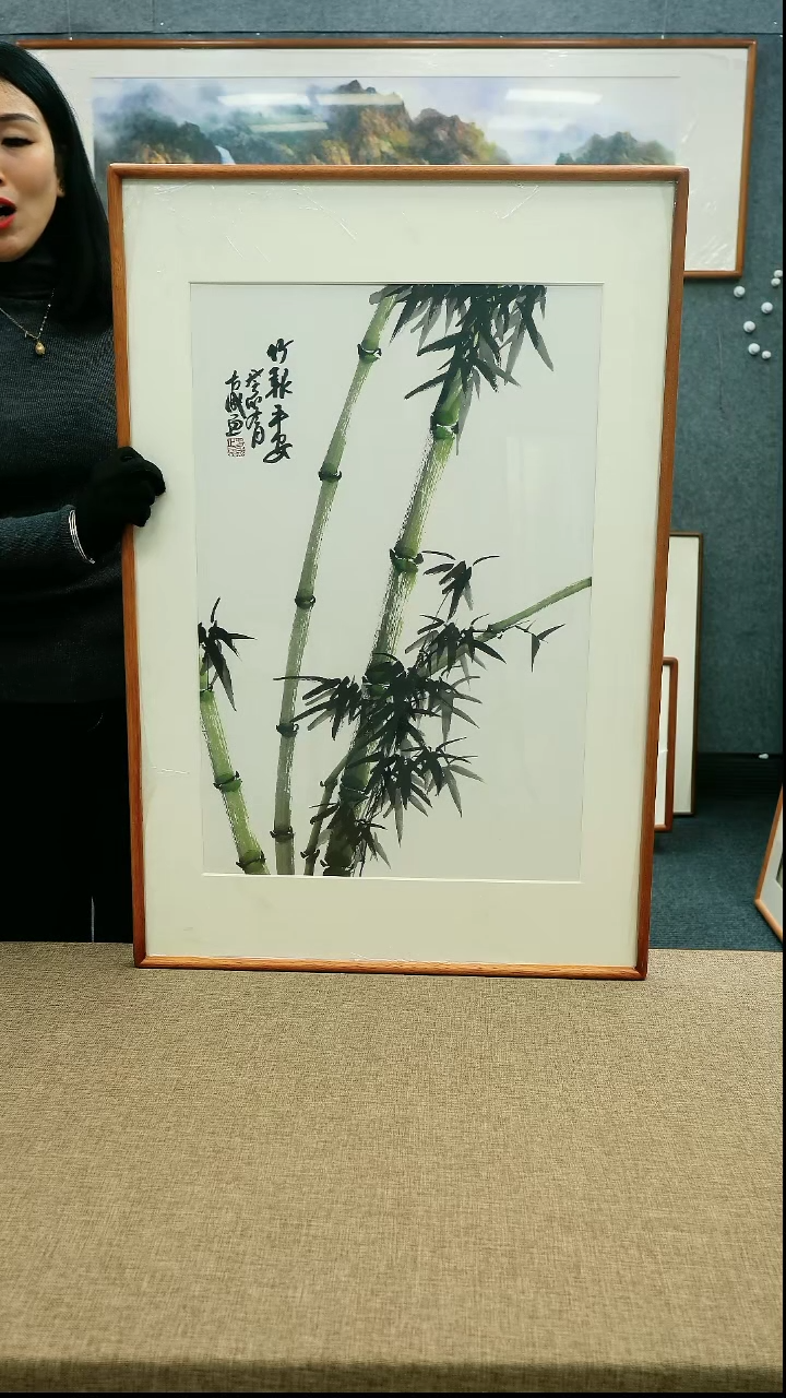 【闪购商品】国画放漏/方成92*62带框