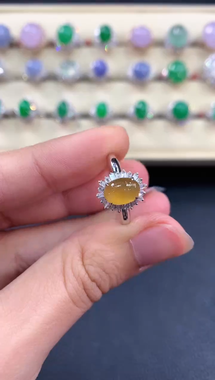 【闪购商品】翡翠戒指18K金镶嵌B99   