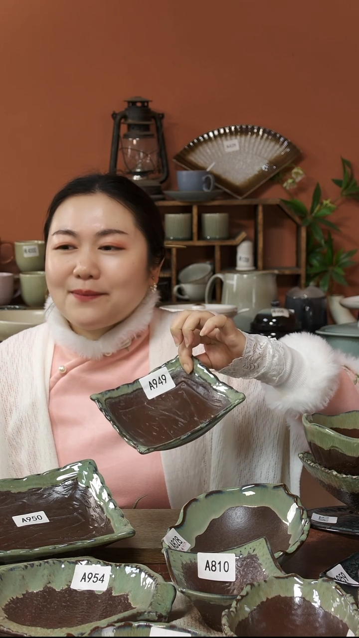 陶瓷A949陶瓷复古窑变釉三足方盘一个微瑕15*4.5