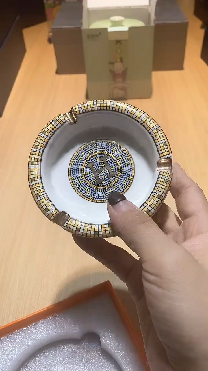 【闪购商品】瓷片锅碗瓢盆一件不剩