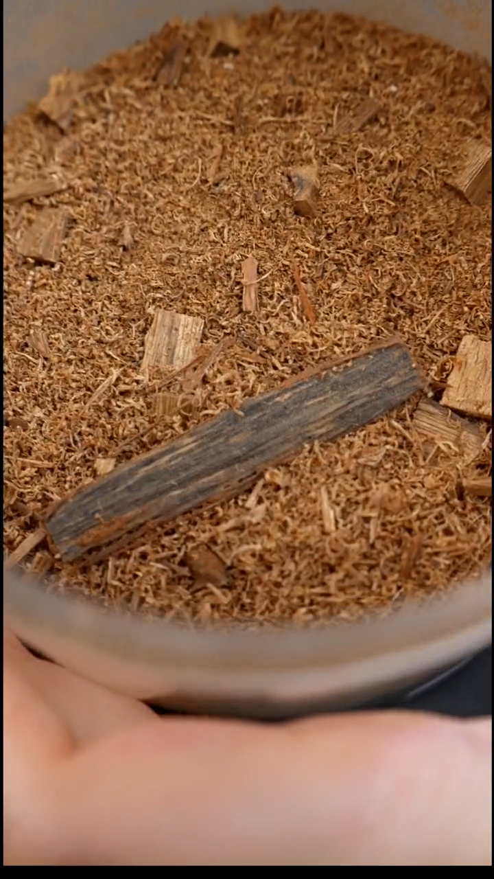 沉香沉香碎屑加里曼丹1g