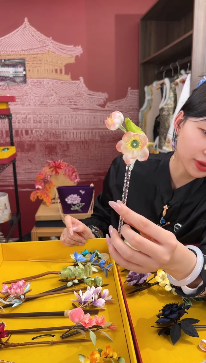 【闪购商品】刺绣非遗绒花（发饰）